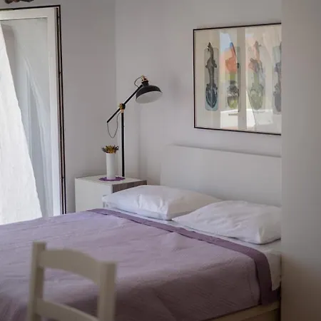 Apartament Manda *