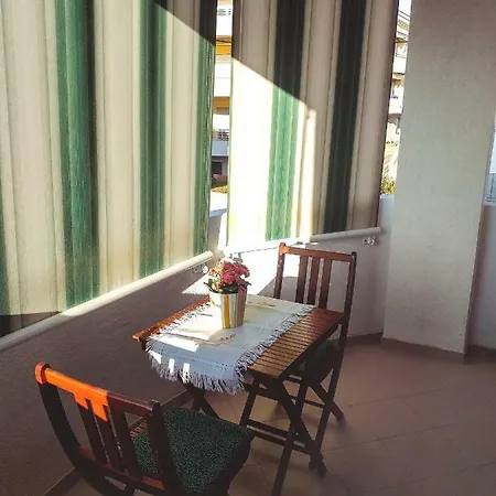 Manda Apartament *