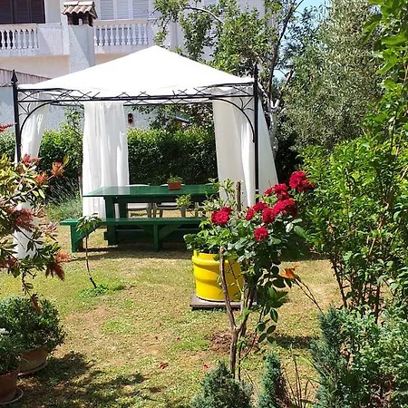 Manda Apartament *